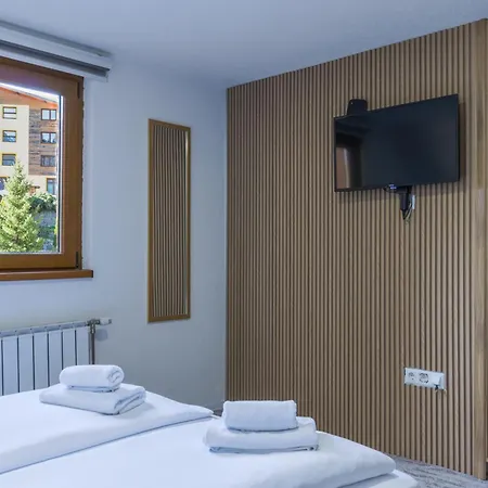 Pansion A&m ולאסיץ